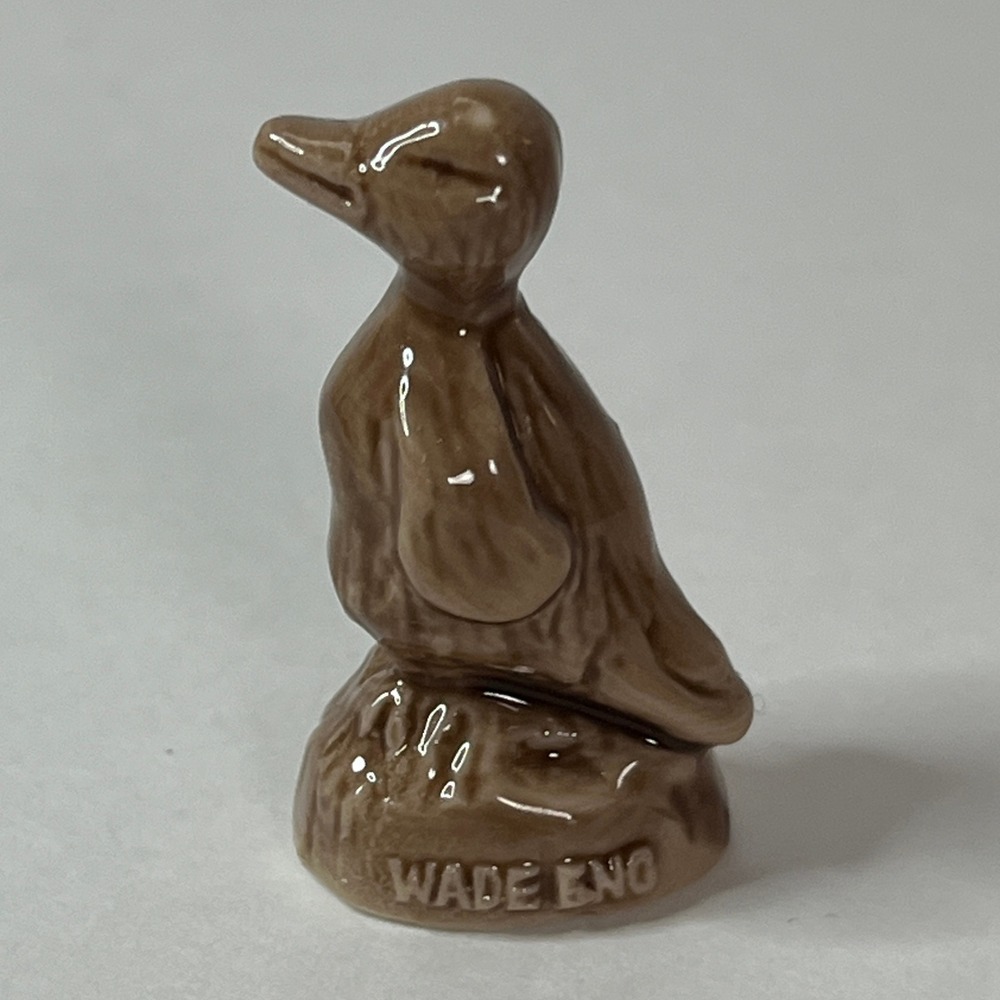 Wade Whimsies Red Rose Tea Duck Figurine Brown Glazed Porcelain Made in England